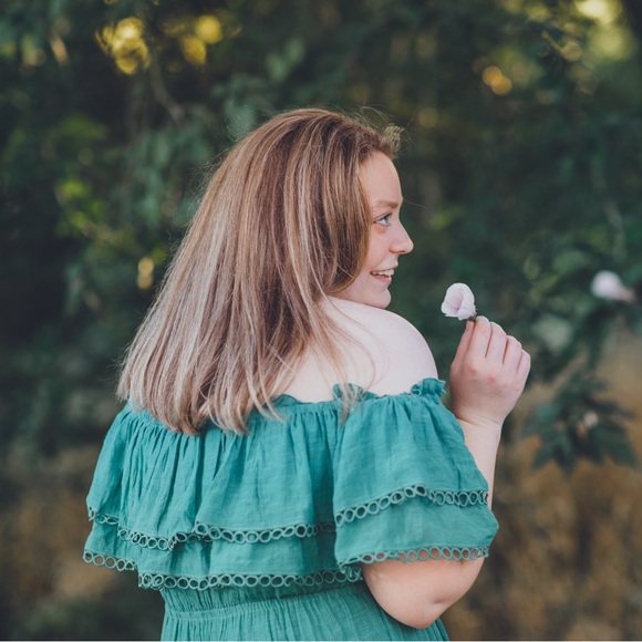 Dress - Picture 4 of 4